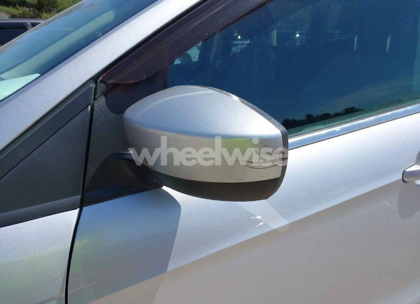 Photo 6 of 2015 Ford Escape SE (VIN 1FMCU9GX0FUB99881)