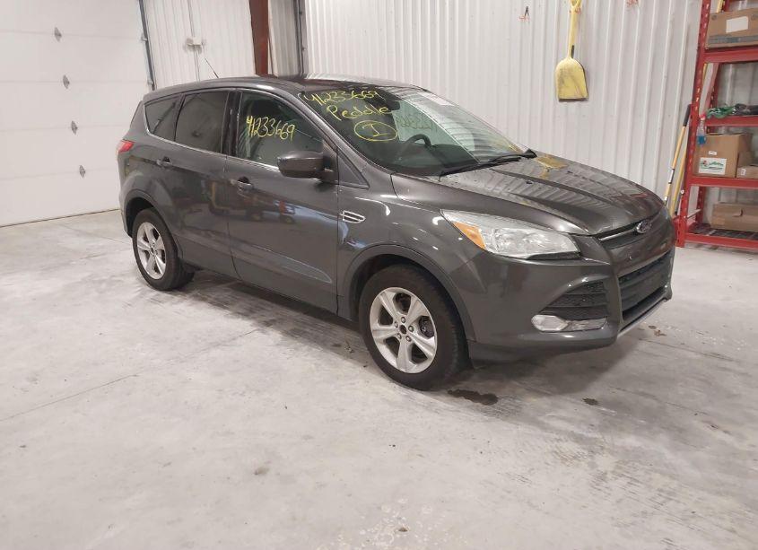 2015 Ford Escape SE (VIN 1FMCU9GX0FUC35911) main photo