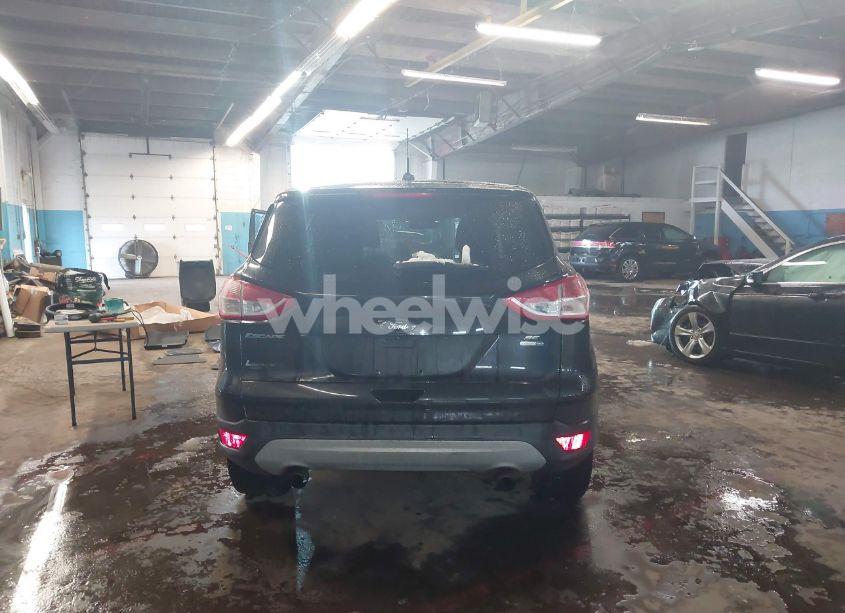 Photo 16 of 2015 Ford Escape SE (VIN 1FMCU9GX0FUC52868)