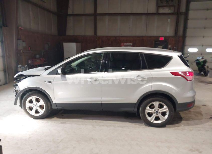 Photo 15 of 2016 Ford Escape SE (VIN 1FMCU9GX0GUA01754)