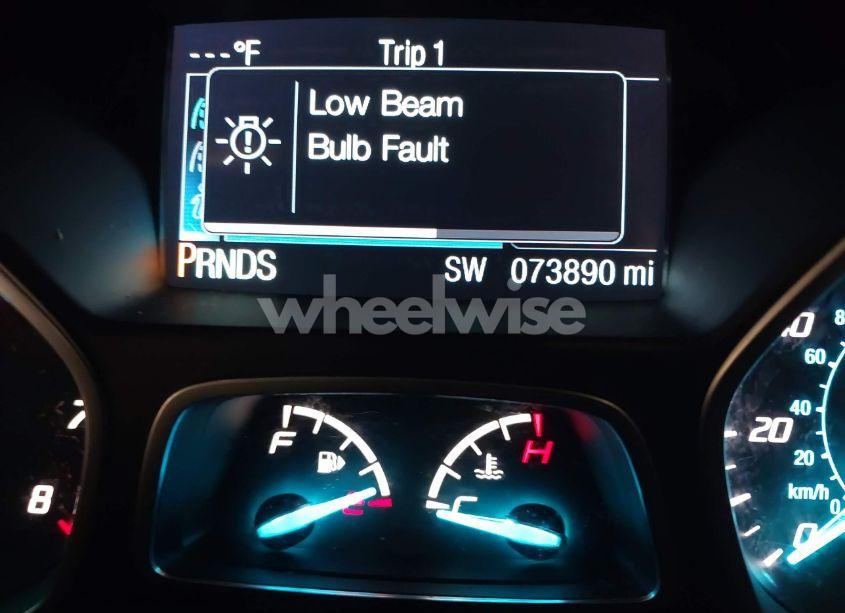 Photo 16 of 2016 Ford Escape SE (VIN 1FMCU9GX0GUA01754)