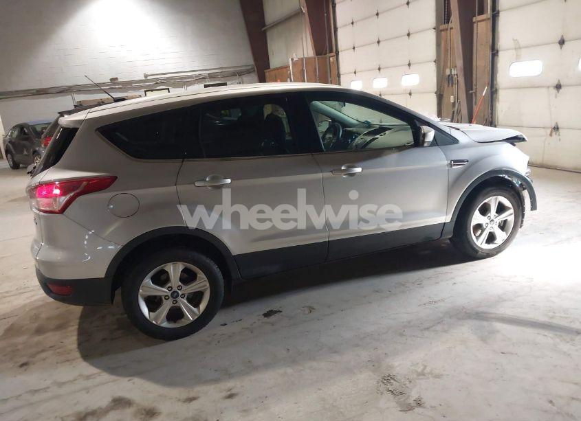 Photo 4 of 2016 Ford Escape SE (VIN 1FMCU9GX0GUA01754)