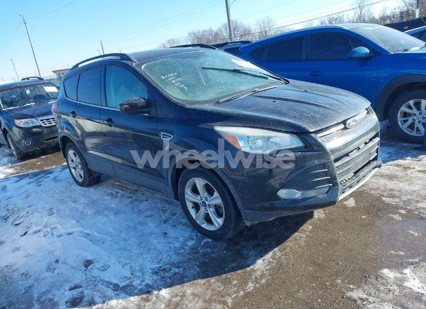 2016 Ford Escape SE (VIN 1FMCU9GX0GUA25455) main photo