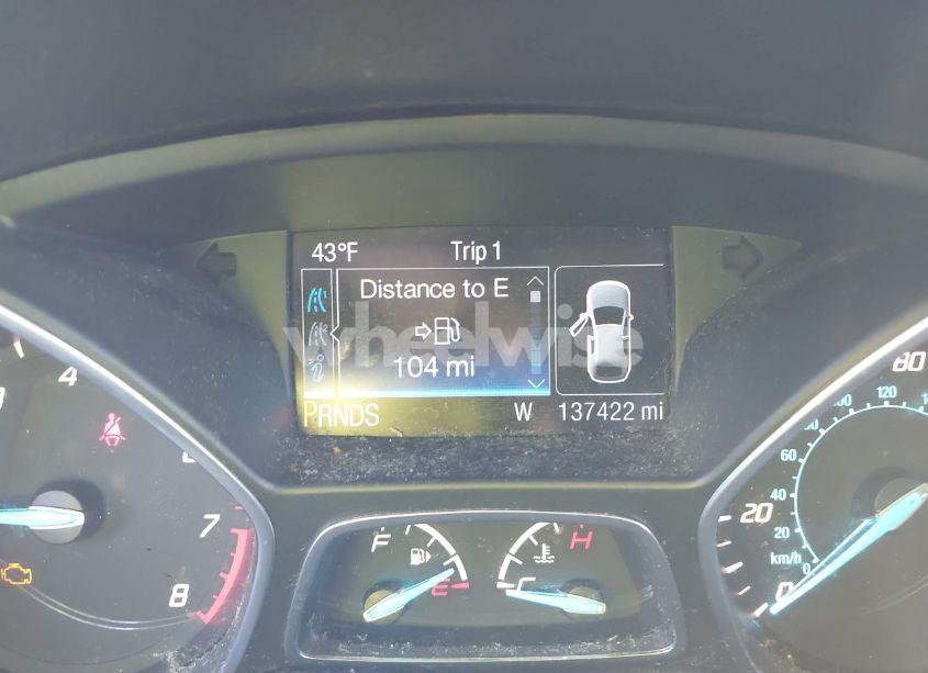 Photo 15 of 2016 Ford Escape SE (VIN 1FMCU9GX0GUA25455)