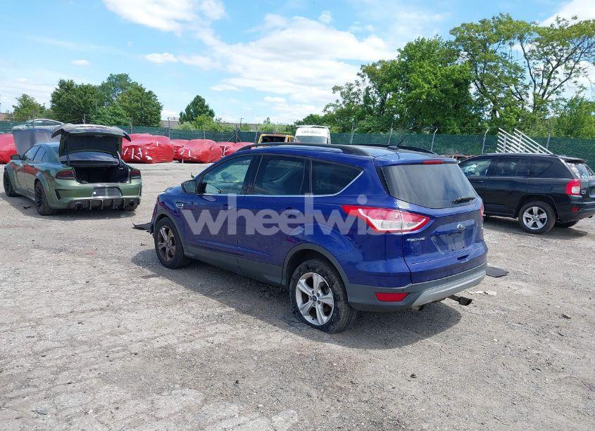 Photo 3 of 2016 Ford Escape SE (VIN 1FMCU9GX0GUA76647)