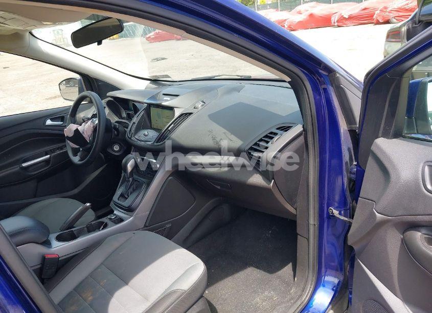 Photo 5 of 2016 Ford Escape SE (VIN 1FMCU9GX0GUA76647)