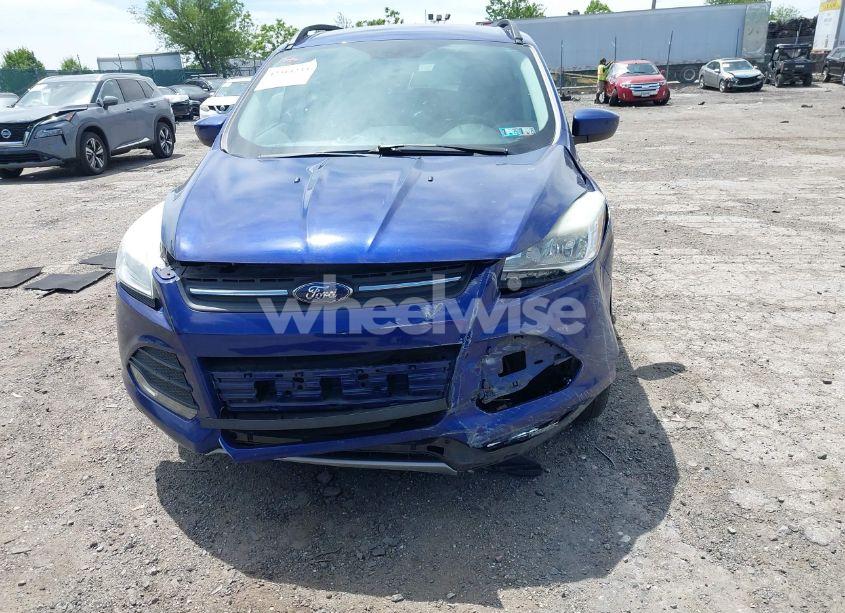 Photo 6 of 2016 Ford Escape SE (VIN 1FMCU9GX0GUA76647)