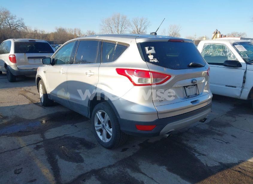 Photo 3 of 2016 Ford Escape SE (VIN 1FMCU9GX0GUB40721)