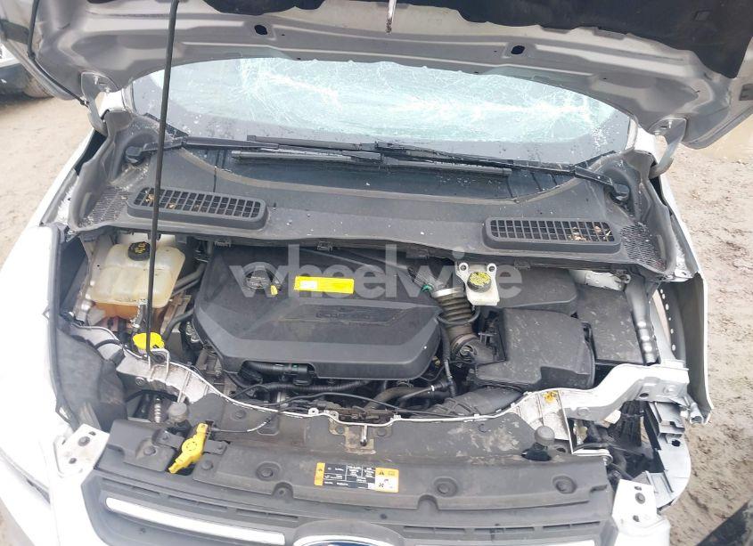 Photo 10 of 2016 Ford Escape SE (VIN 1FMCU9GX0GUB55056)