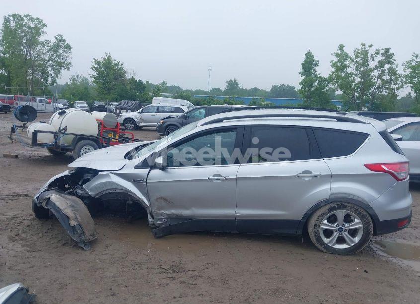 Photo 15 of 2016 Ford Escape SE (VIN 1FMCU9GX0GUB55056)