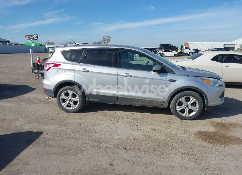 Photo 13 of 2016 Ford Escape SE (VIN 1FMCU9GX0GUB74514)