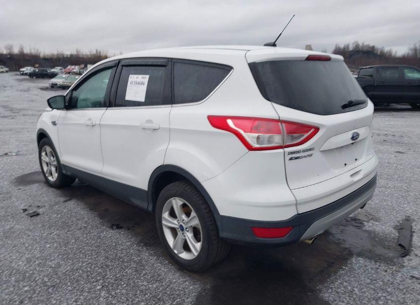 Photo 3 of 2016 Ford Escape SE (VIN 1FMCU9GX0GUB78756)