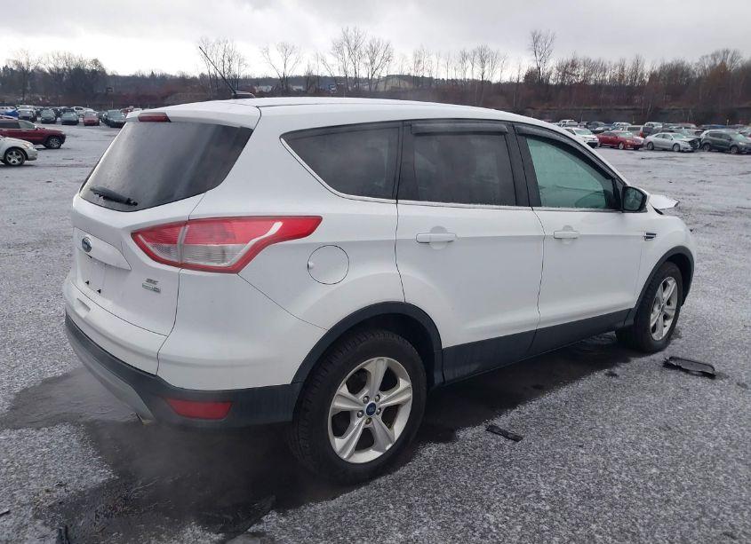 Photo 4 of 2016 Ford Escape SE (VIN 1FMCU9GX0GUB78756)