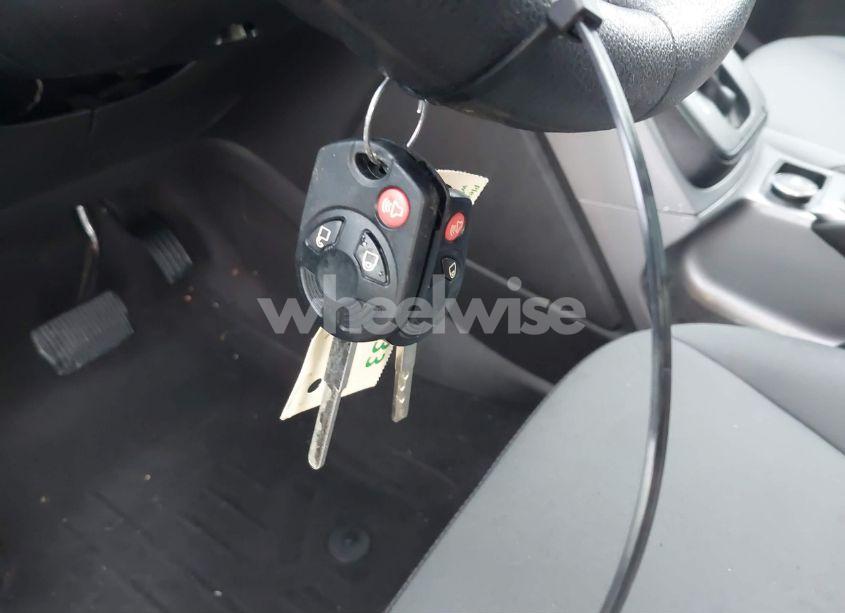 Photo 11 of 2016 Ford Escape SE (VIN 1FMCU9GX0GUB86260)