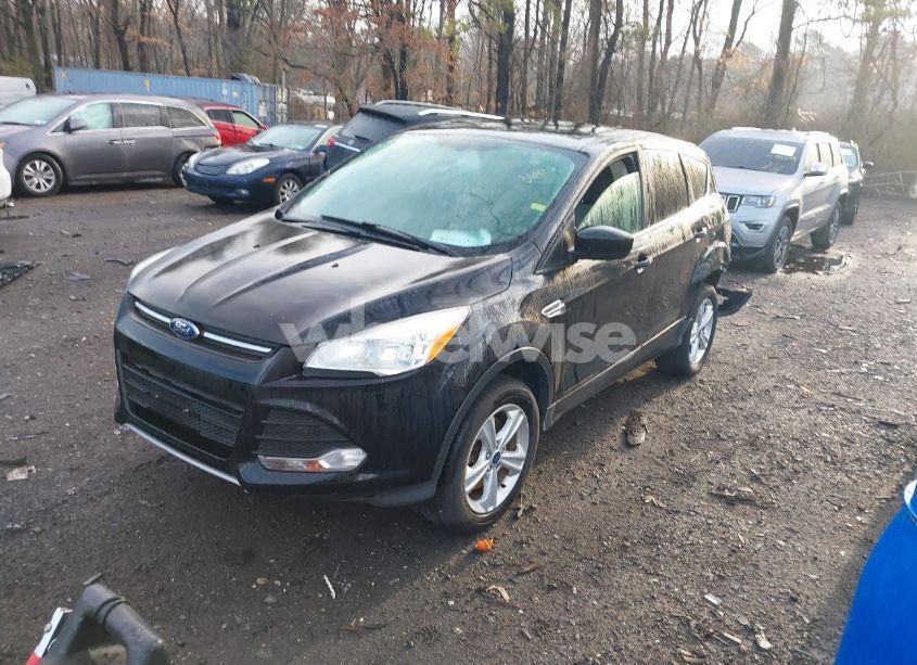 Photo 2 of 2016 Ford Escape SE (VIN 1FMCU9GX0GUB86260)
