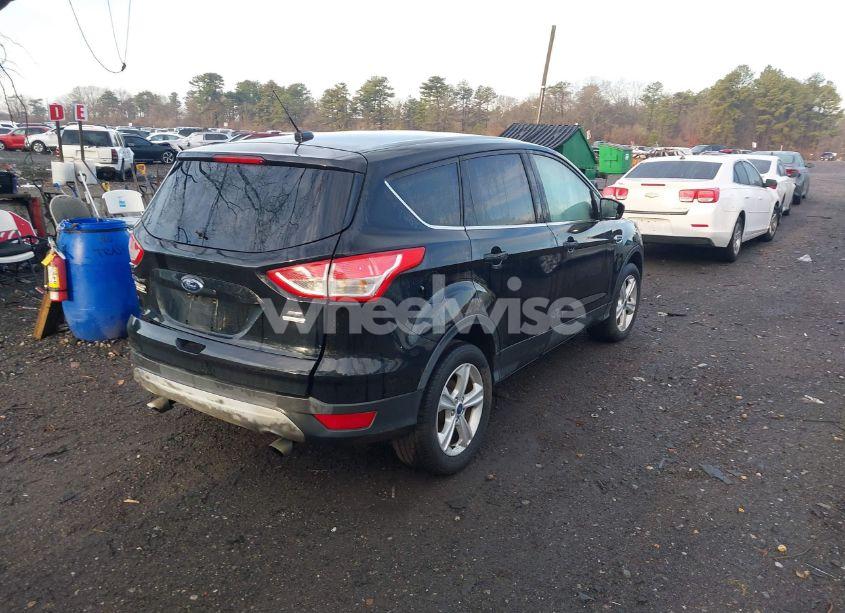 Photo 4 of 2016 Ford Escape SE (VIN 1FMCU9GX0GUB86260)