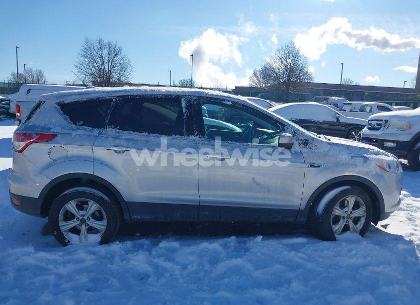 Photo 13 of 2016 Ford Escape SE (VIN 1FMCU9GX0GUB87540)