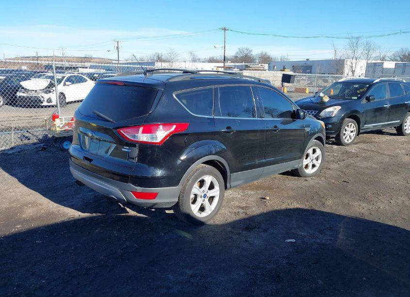 Photo 4 of 2016 Ford Escape SE (VIN 1FMCU9GX0GUC13733)