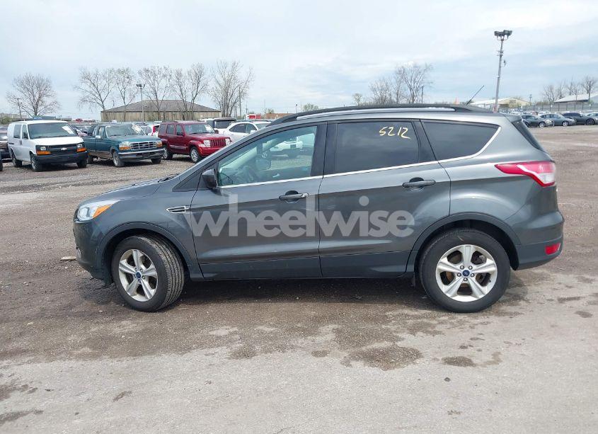 Photo 14 of 2016 Ford Escape SE (VIN 1FMCU9GX0GUC21749)