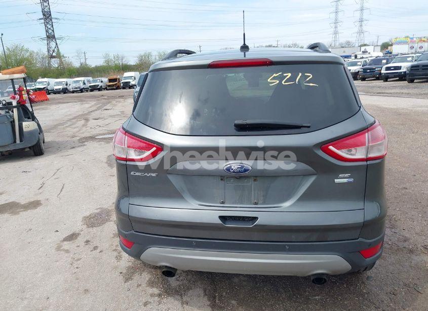 Photo 16 of 2016 Ford Escape SE (VIN 1FMCU9GX0GUC21749)