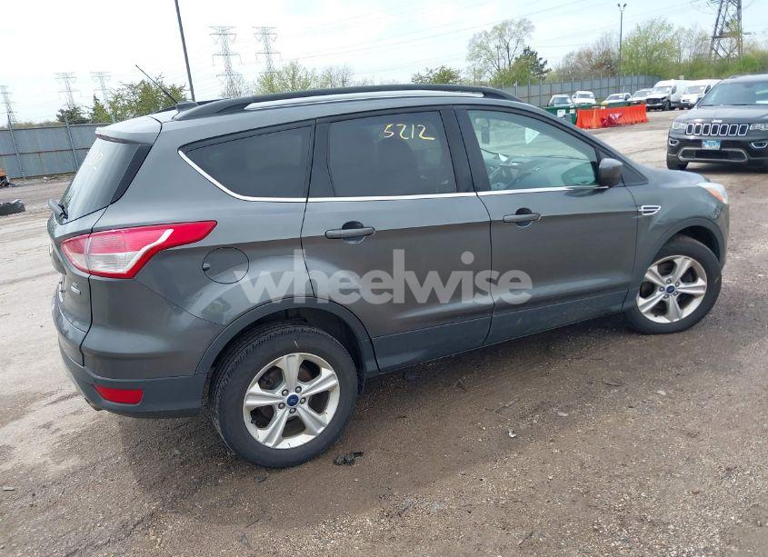 Photo 4 of 2016 Ford Escape SE (VIN 1FMCU9GX0GUC21749)