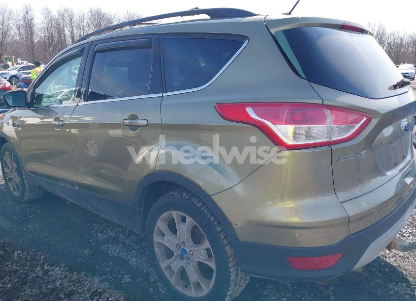 Photo 3 of 2013 Ford Escape SE (VIN 1FMCU9GX1DUA23953)
