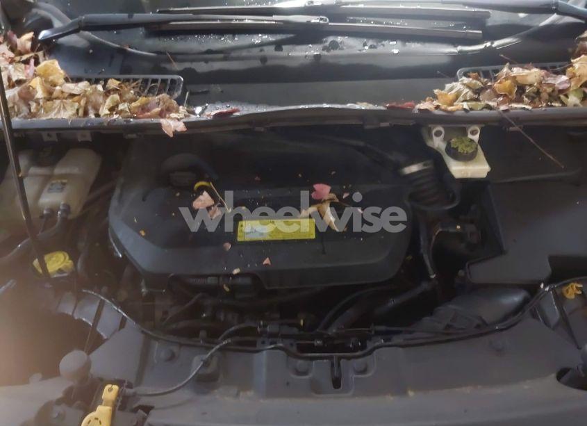 Photo 10 of 2013 Ford Escape SE (VIN 1FMCU9GX1DUA83084)