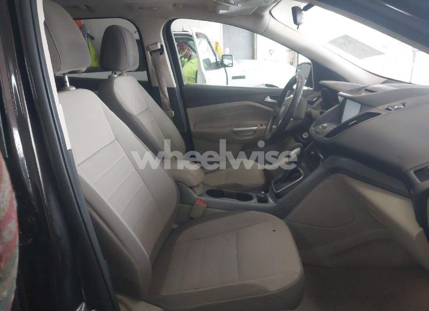 Photo 5 of 2013 Ford Escape SE (VIN 1FMCU9GX1DUA83084)