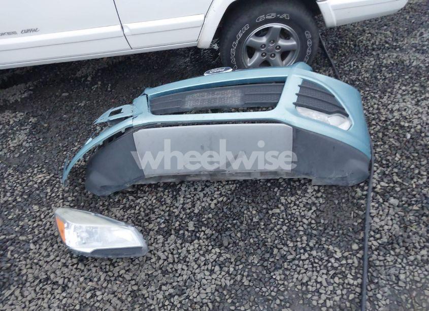 Photo 12 of 2013 Ford Escape SE (VIN 1FMCU9GX1DUB56132)