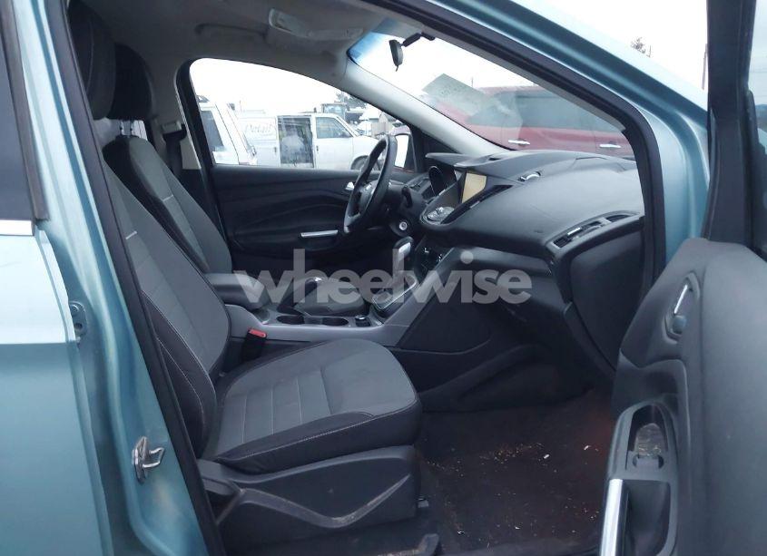 Photo 5 of 2013 Ford Escape SE (VIN 1FMCU9GX1DUB56132)