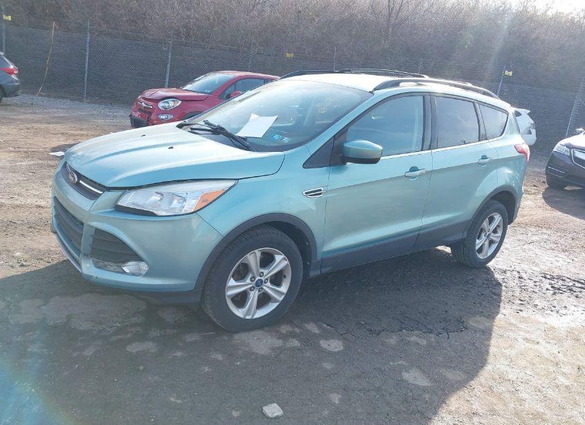 Photo 2 of 2013 Ford Escape SE (VIN 1FMCU9GX1DUD31527)