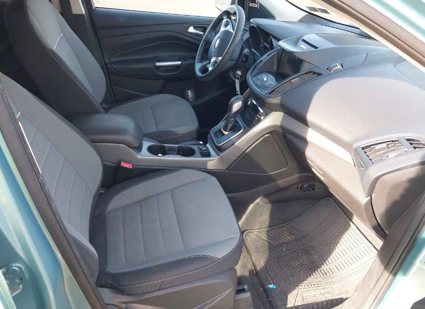 Photo 5 of 2013 Ford Escape SE (VIN 1FMCU9GX1DUD31527)