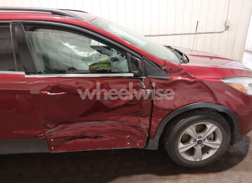 Photo 6 of 2014 Ford Escape SE (VIN 1FMCU9GX1EUA05440)