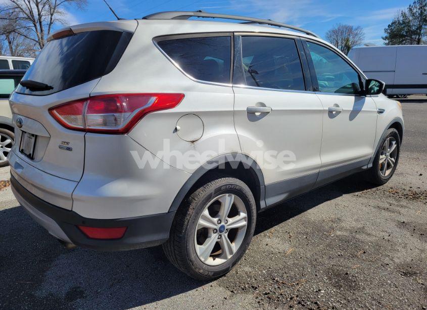 Photo 3 of 2014 Ford Escape (VIN 1FMCU9GX1EUB05697)
