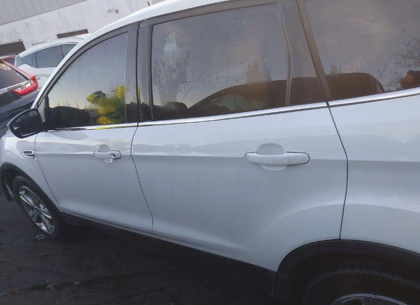 Photo 15 of 2014 Ford Escape SE (VIN 1FMCU9GX1EUC01488)