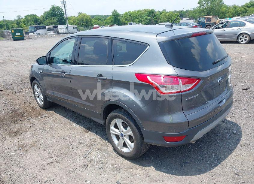 Photo 3 of 2014 Ford Escape SE (VIN 1FMCU9GX1EUE21729)