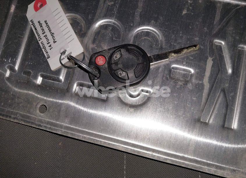 Photo 11 of 2014 Ford Escape SE (VIN 1FMCU9GX1EUE37588)