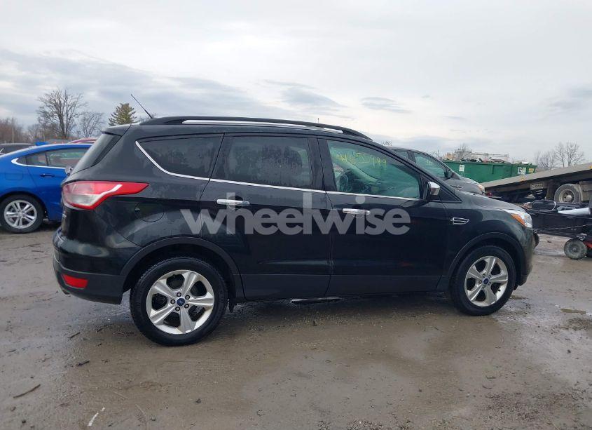 Photo 13 of 2015 Ford Escape SE (VIN 1FMCU9GX1FUA11806)