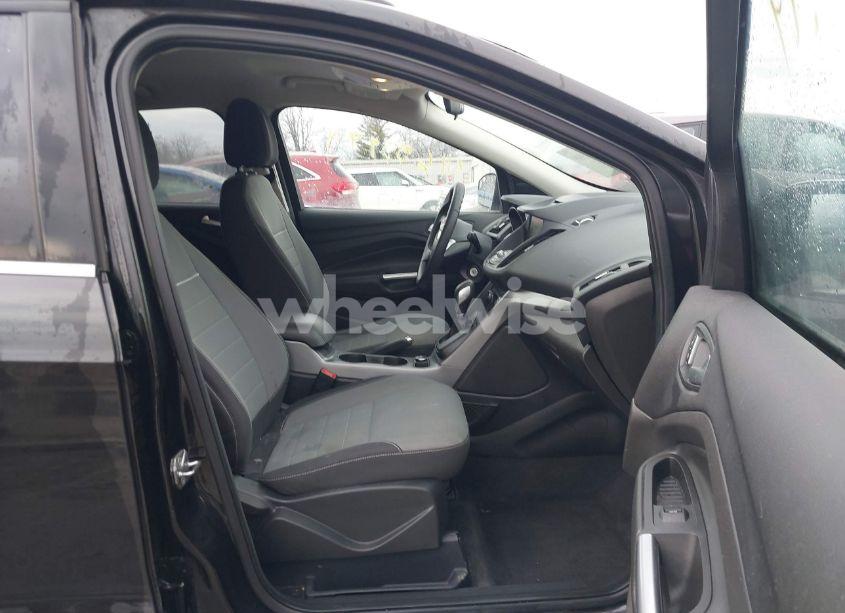 Photo 5 of 2015 Ford Escape SE (VIN 1FMCU9GX1FUA11806)