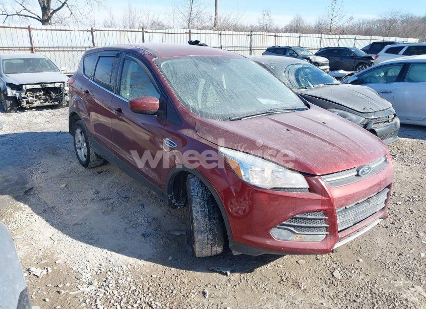 2015 Ford Escape SE (VIN 1FMCU9GX1FUA38956) main photo