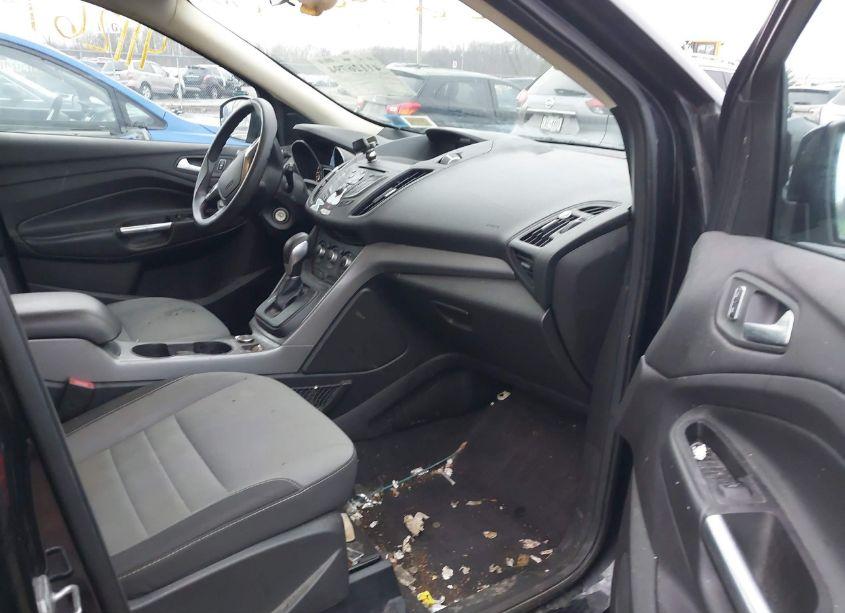 Photo 5 of 2015 Ford Escape SE (VIN 1FMCU9GX1FUA97859)