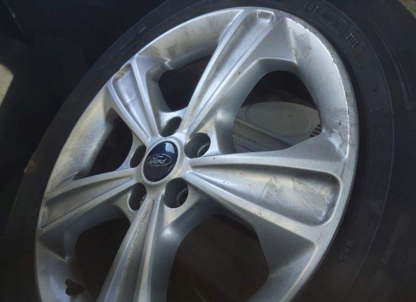 Photo 12 of 2015 Ford Escape SE (VIN 1FMCU9GX1FUB15650)