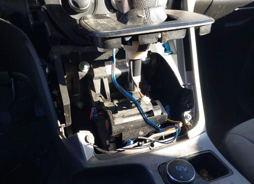 Photo 16 of 2015 Ford Escape SE (VIN 1FMCU9GX1FUB15650)