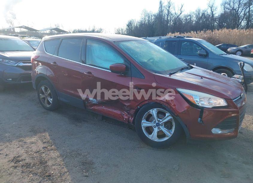 2015 Ford Escape SE (VIN 1FMCU9GX1FUB26485) main photo
