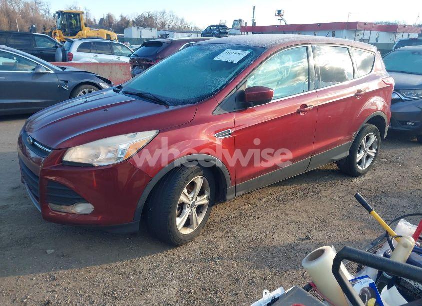 Photo 2 of 2015 Ford Escape SE (VIN 1FMCU9GX1FUB26485)