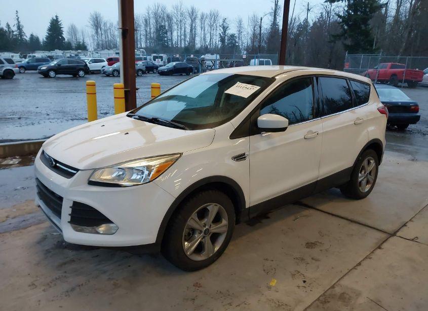 Photo 2 of 2015 Ford Escape SE (VIN 1FMCU9GX1FUB82510)
