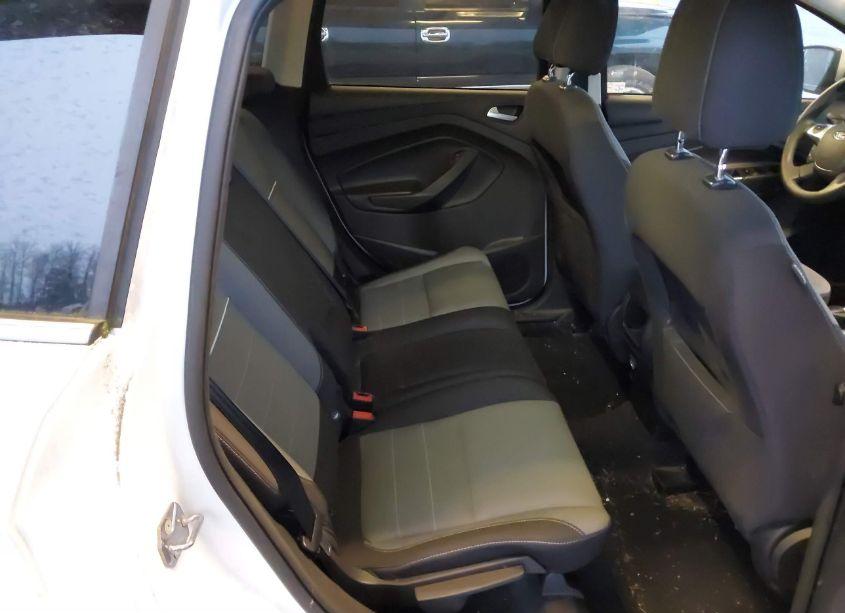 Photo 8 of 2015 Ford Escape SE (VIN 1FMCU9GX1FUB82510)