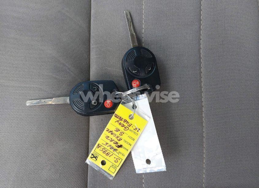 Photo 11 of 2015 Ford Escape SE (VIN 1FMCU9GX1FUB99792)