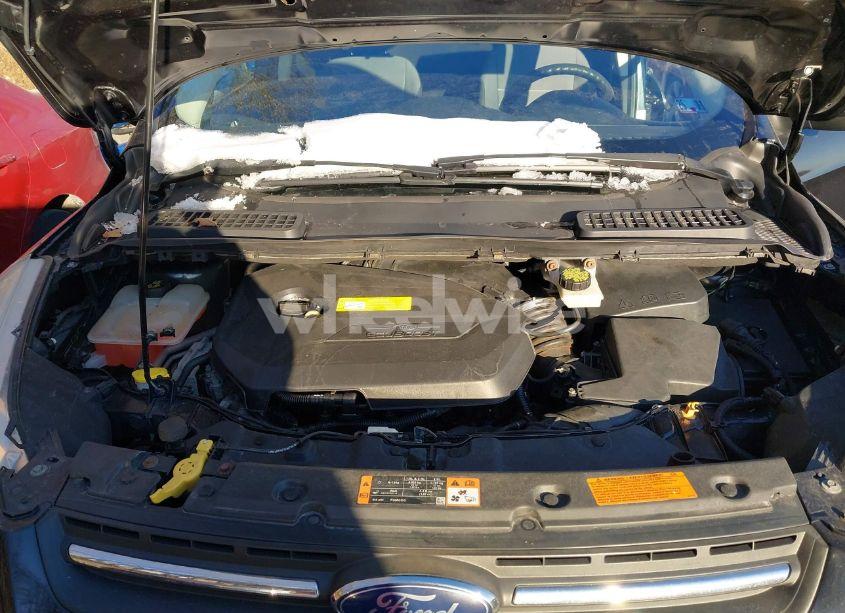 Photo 10 of 2015 Ford Escape SE (VIN 1FMCU9GX1FUC17093)