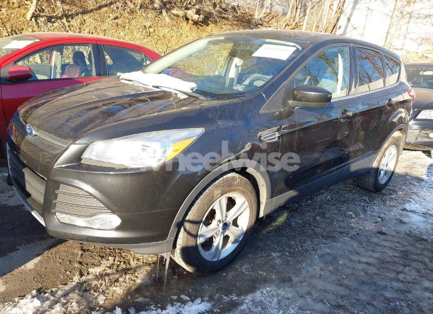 Photo 2 of 2015 Ford Escape SE (VIN 1FMCU9GX1FUC17093)